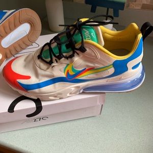 Nike women’s size 12 Sneaker